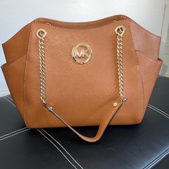 Brown Michael Kors purse gold chain straps - Picture 8 of 16